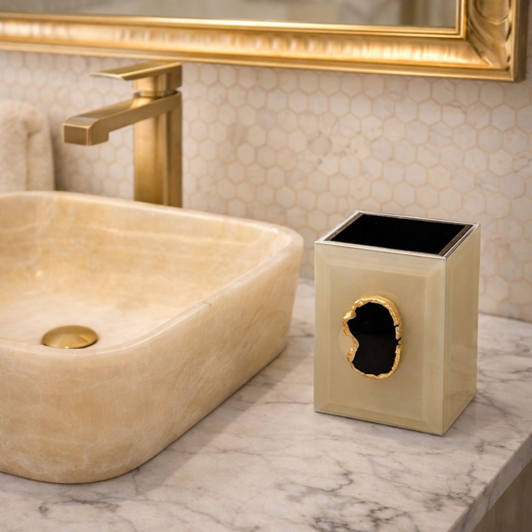 Beige Glass Tumbler with Agate Accent