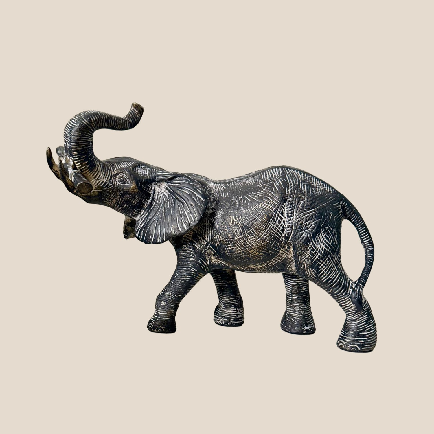 Graceful Gaj Sculpture