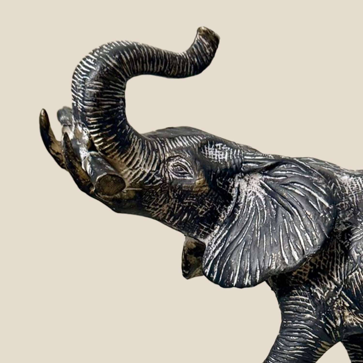 Graceful Gaj Sculpture