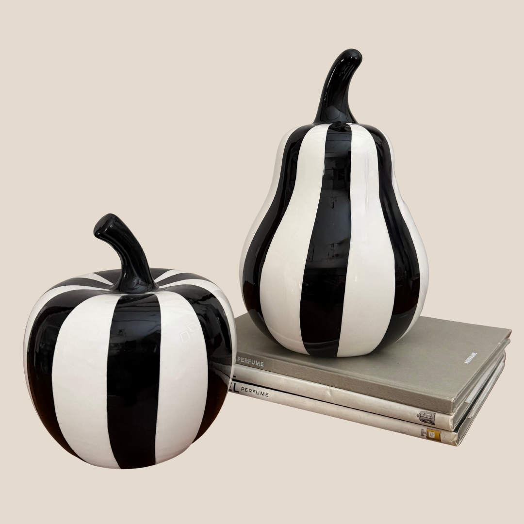 Noir & Ivory Apple Accent - Small