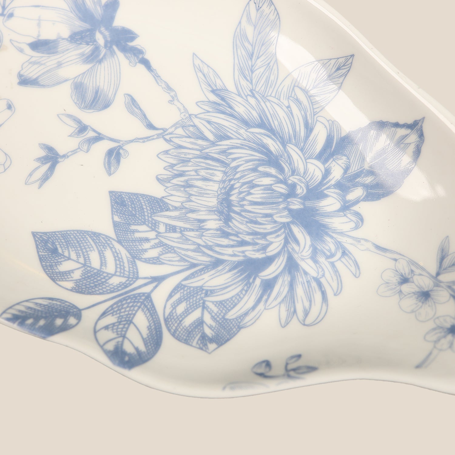 Seren Bone China Snack Platter with Dip Bowl