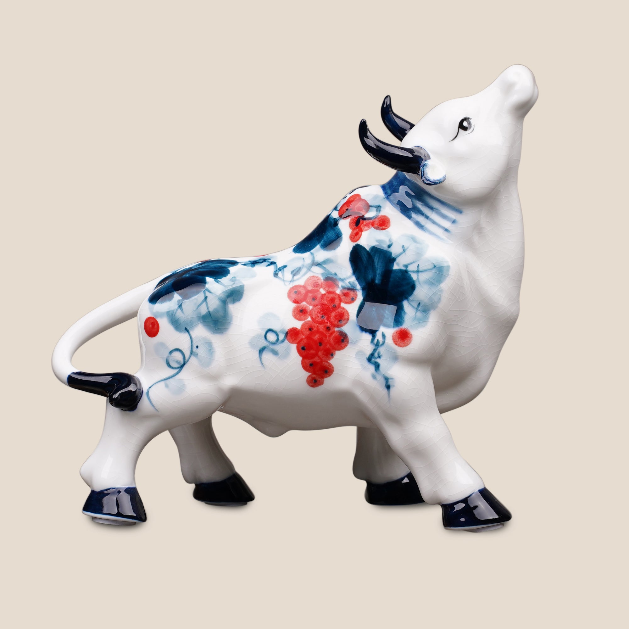 Porcelain Bull Duo – Indigo Bloom (Only for Delhi NCR)