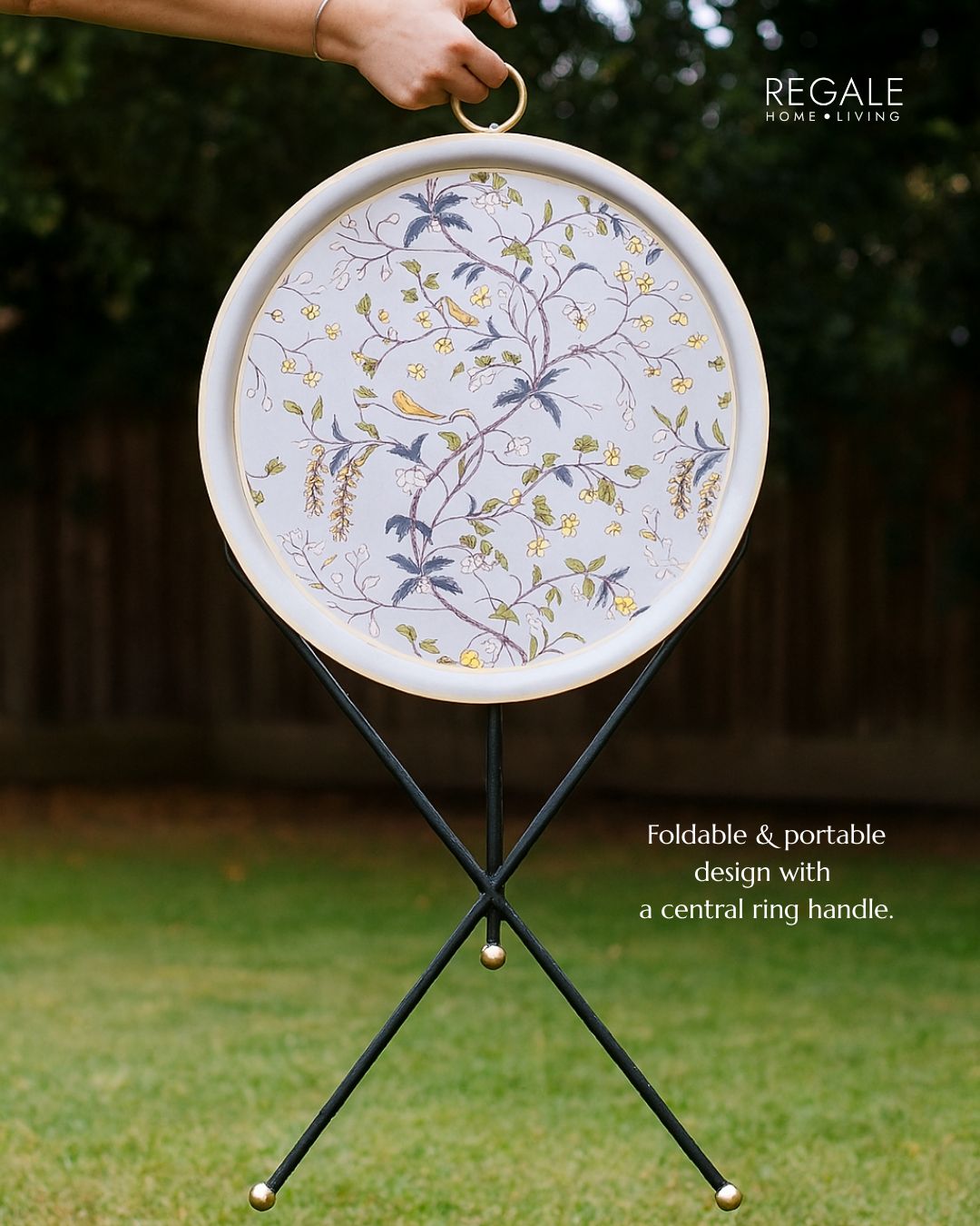 Aura Tripod Table