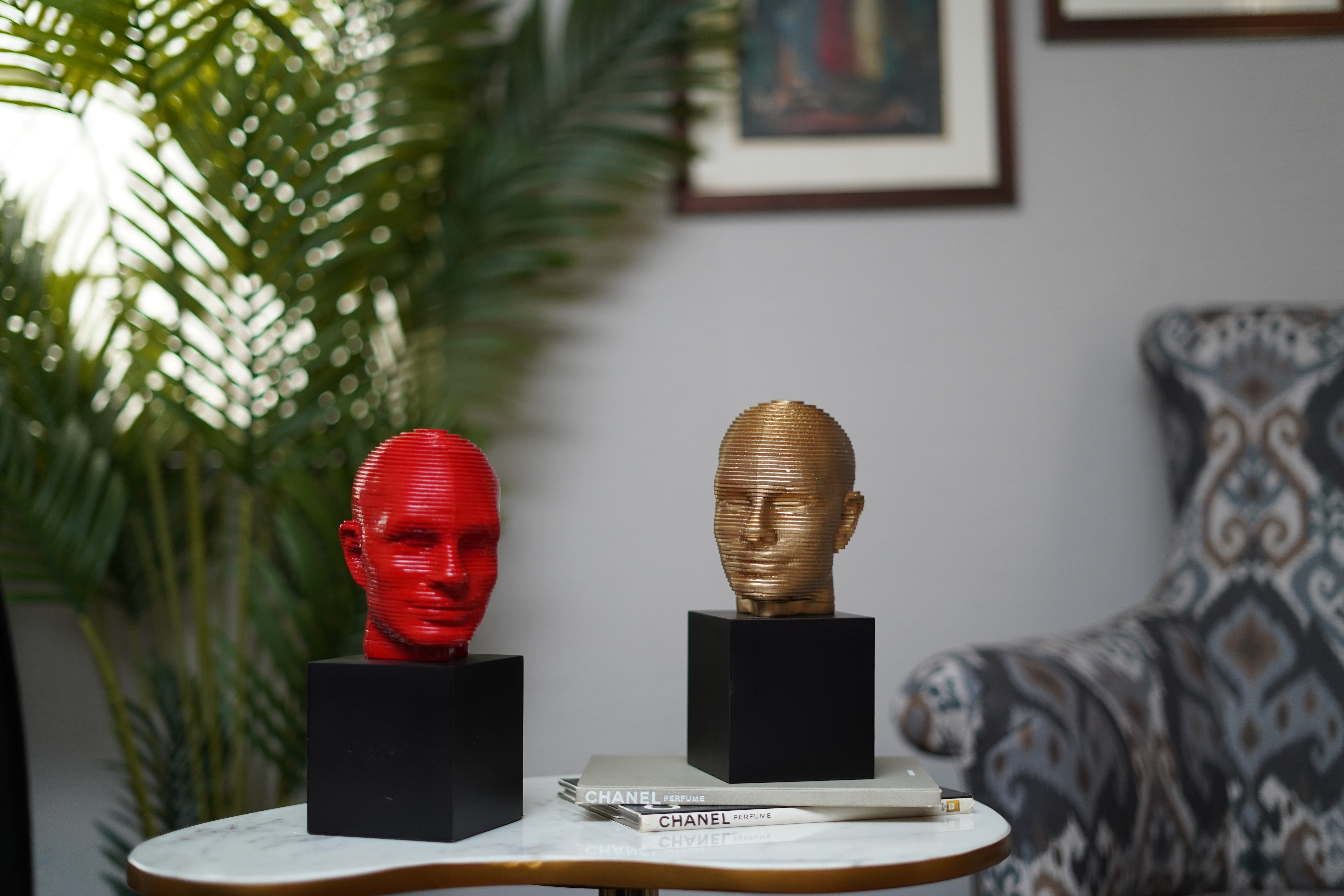 Vibrant Visage Pop Sculpture - Gold