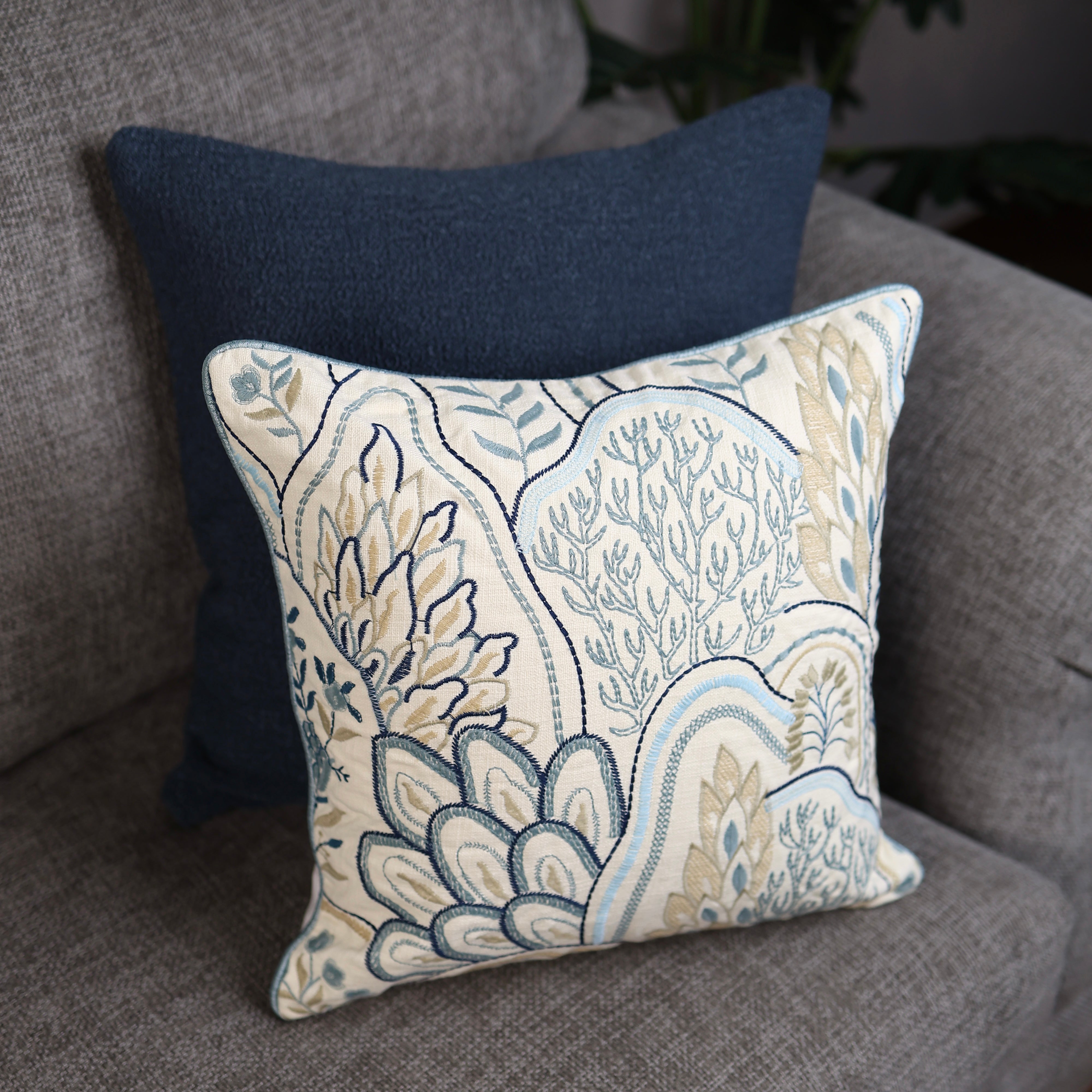 BOUCLE' CUSHION COVER - NAVY BLUE
