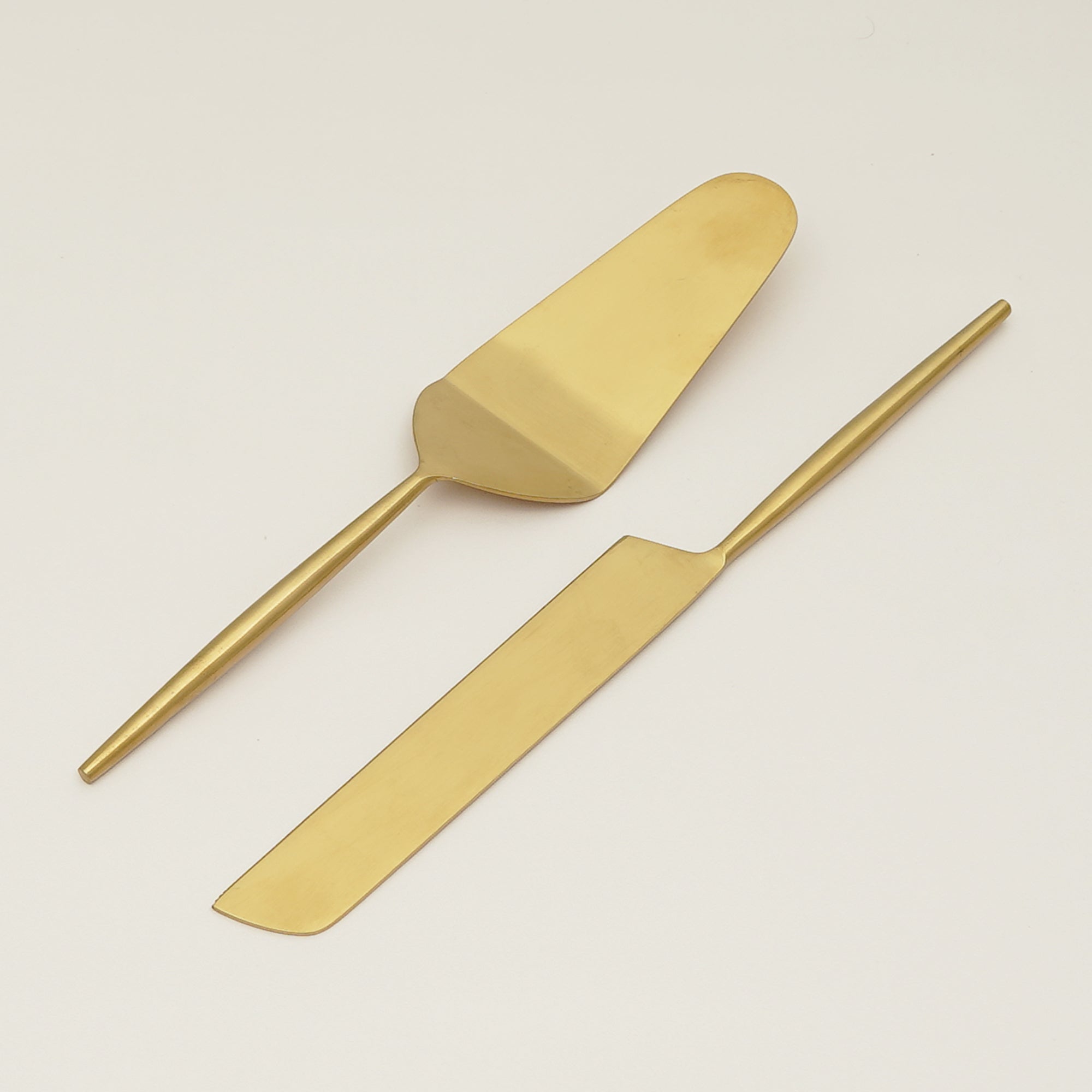 Luxe Brass-Finish 2 piece Cake Set