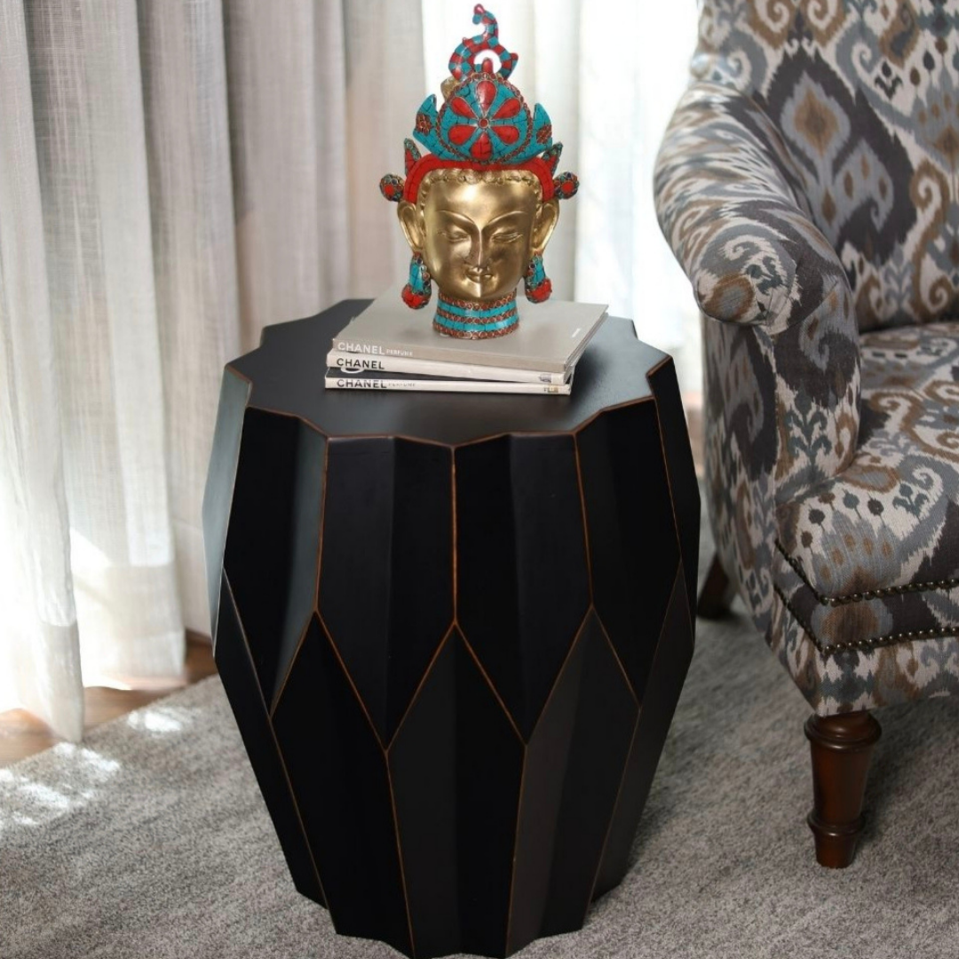 Nia Noir Facet Table