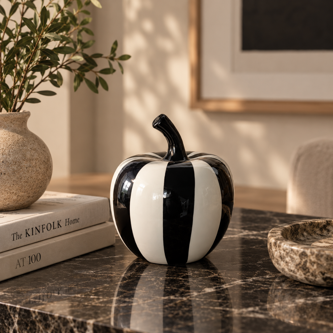Noir & Ivory Apple Accent - Small