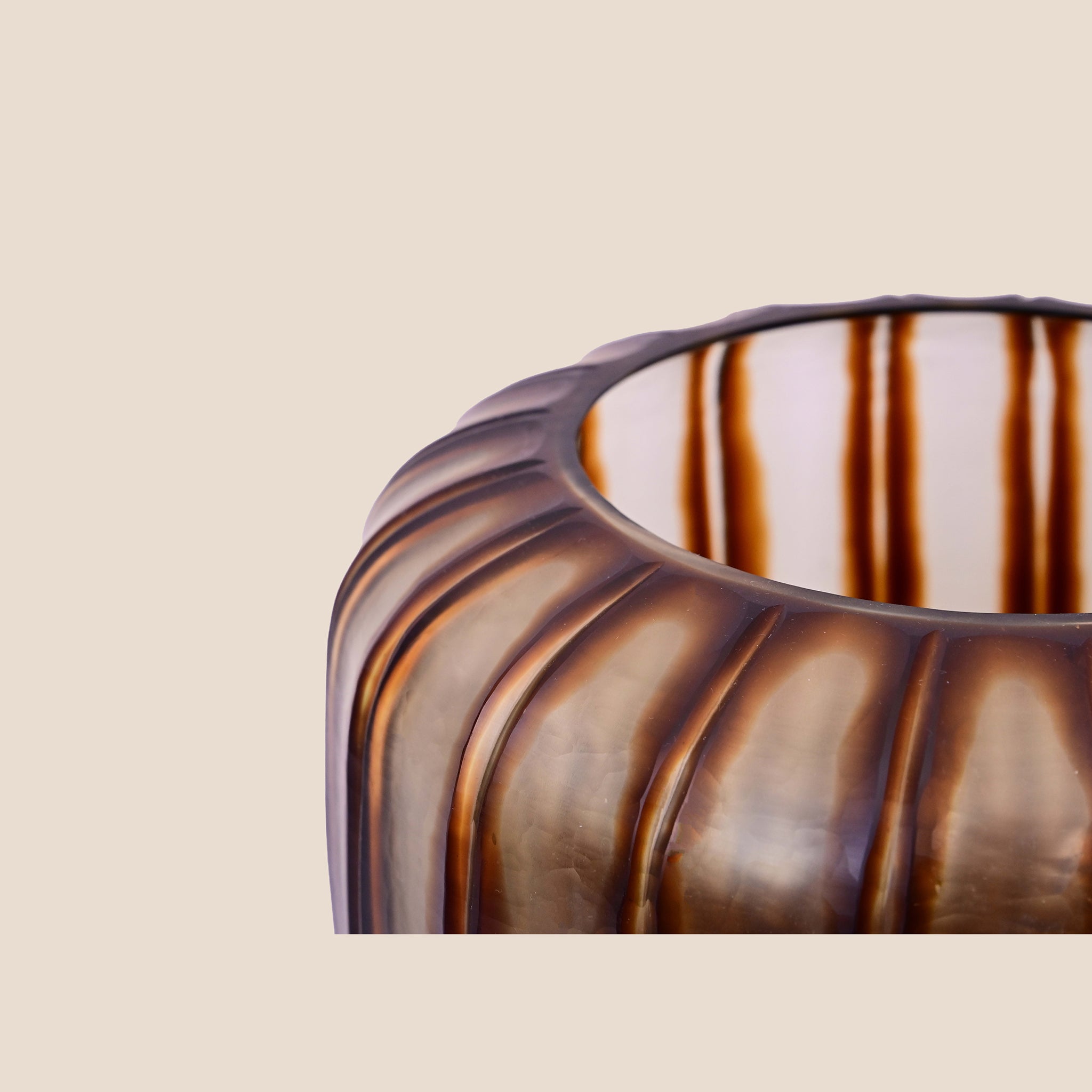 Amber Lumeire Vase