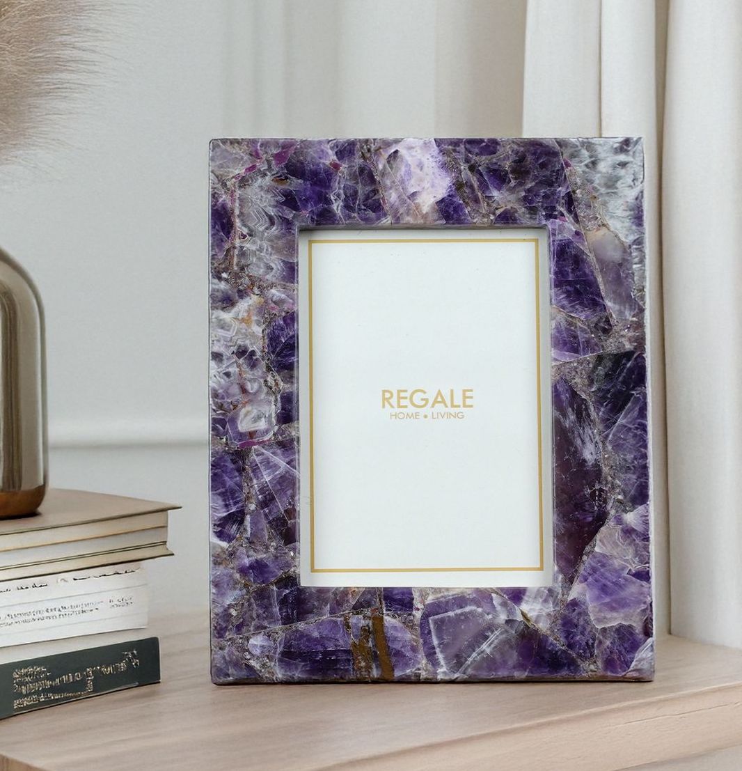 Amethyst Aura Photoframe