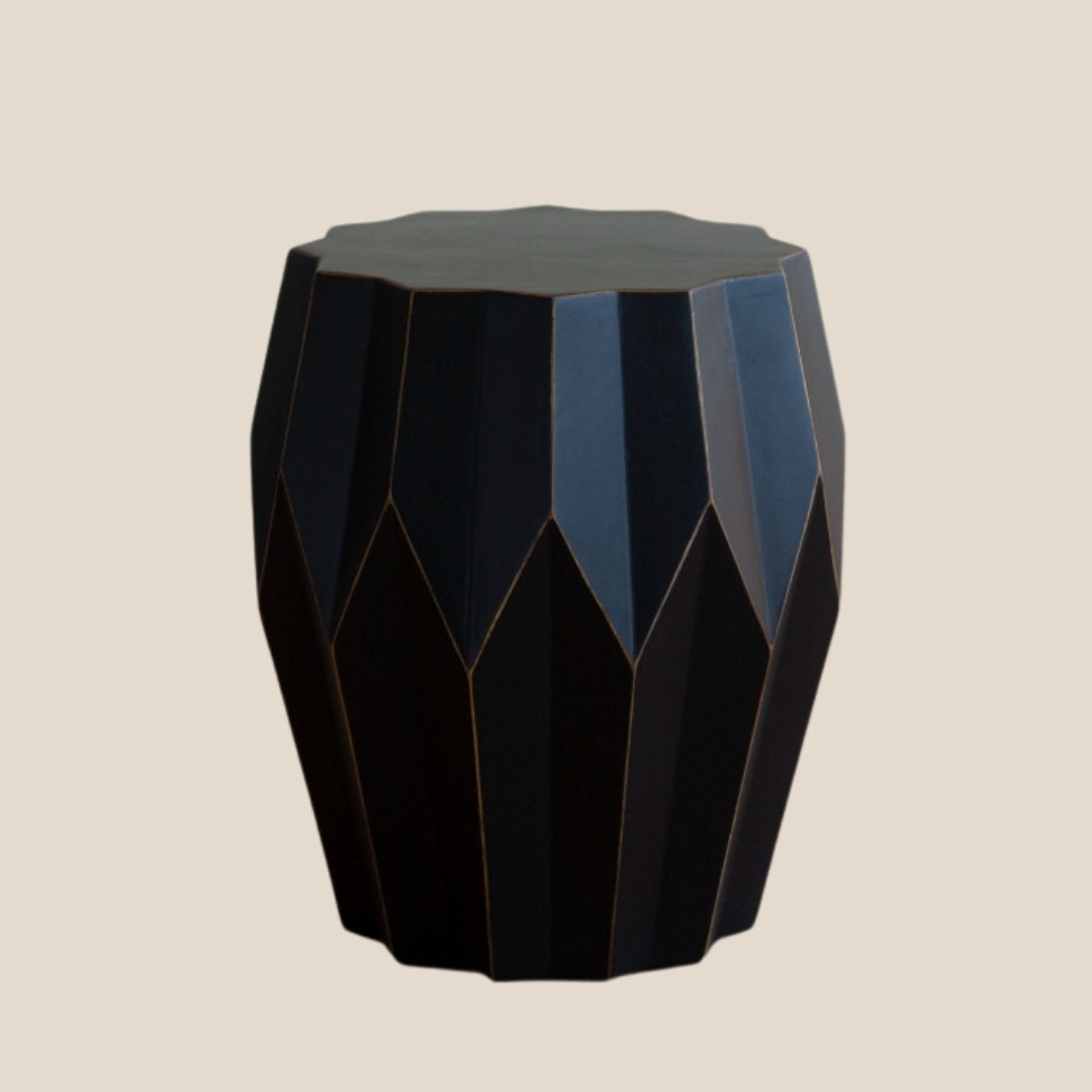 Nia Noir Facet Table