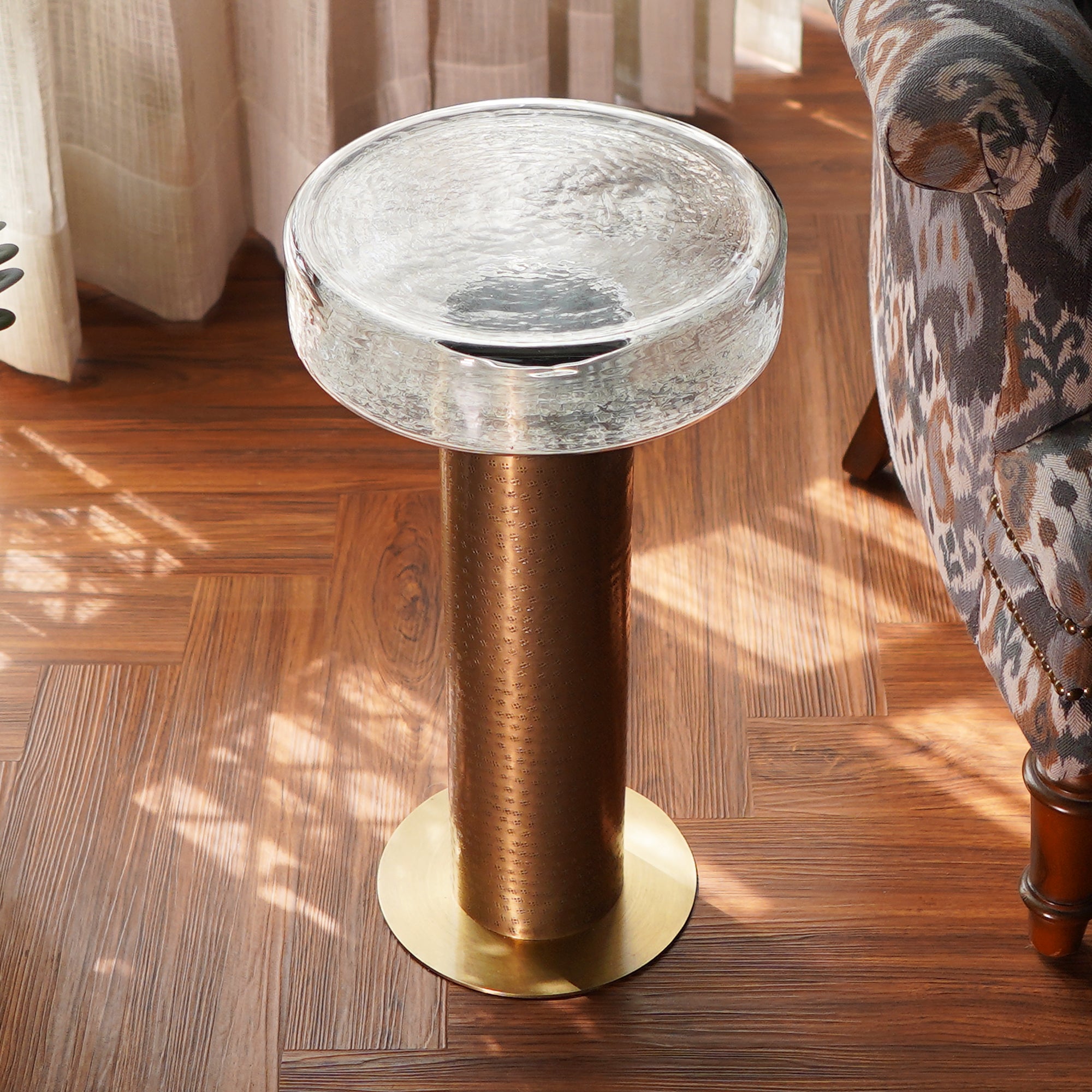 ELAN ACCENT TABLE
