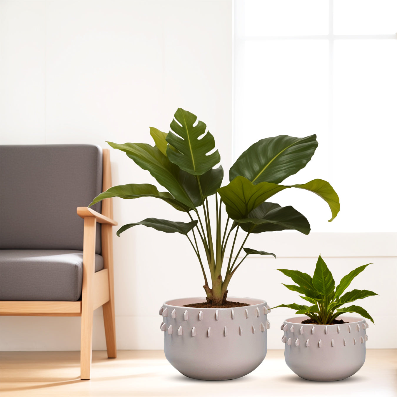 The Spiked Terra Ivory Planter - Small